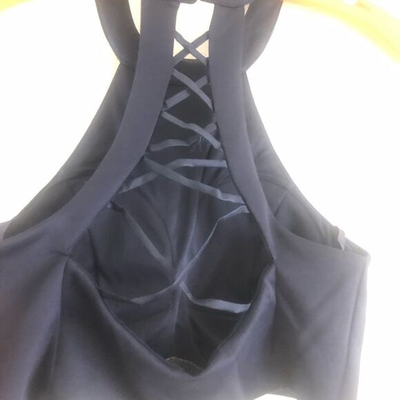 My Michelle padded halter neck cross back crop top size 7 - Picture 5 of 5